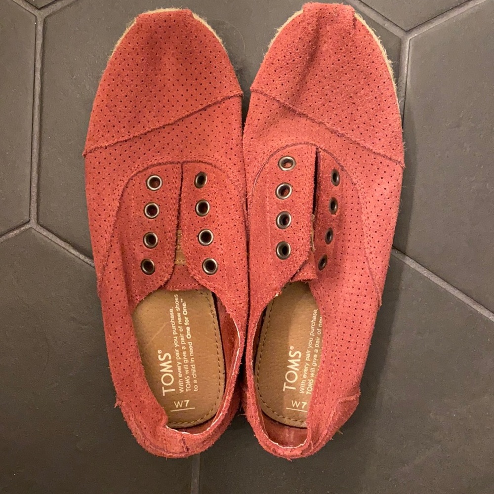 Tom’s slip on shoes